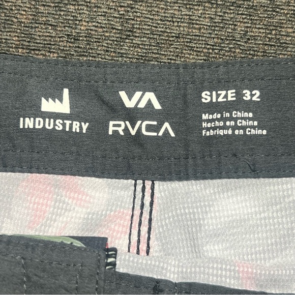 RVCA swim trunks - Picture 4 of 4